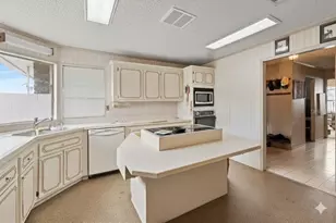 2673 Cayman Cir, Zellwood, FL 32798 - Photo 3