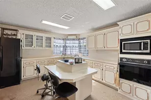 2673 Cayman Cir, Zellwood, FL 32798 - Photo 5