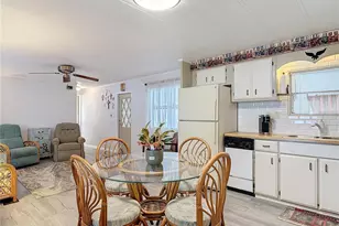 804 Swallow Ln, Osteen, FL 32764 - Photo 13