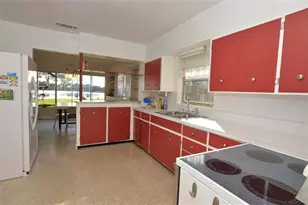 3045 Cecelia Dr, Apopka, FL 32703 - Photo 9