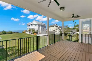606 Indiana Ave, Crystal Beach, FL 34681 - Photo 17
