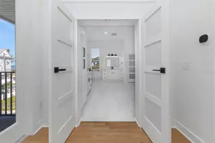 606 Indiana Ave, Crystal Beach, FL 34681 - Photo 25