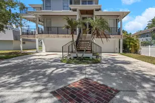 606 Indiana Ave, Crystal Beach, FL 34681 - Photo 3
