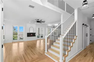 606 Indiana Ave, Crystal Beach, FL 34681 - Photo 7