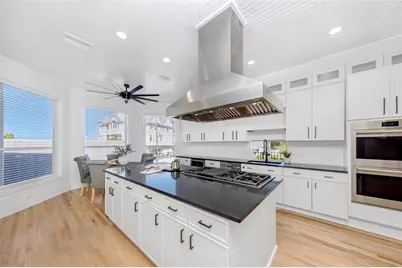 606 Indiana Avenue, Crystal Beach, FL 34681 - Photo 11