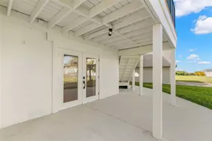 606 Indiana Ave, Crystal Beach, FL 34681 - Photo 55