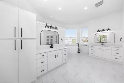606 Indiana Avenue, Crystal Beach, FL 34681 - Photo 21