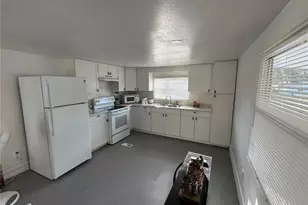 825 Cr 481, Lake Panasoffkee, FL 33538 - Photo 3