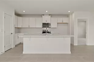 3165 Cup Dr, Lakeland, FL 33803 - Photo 5