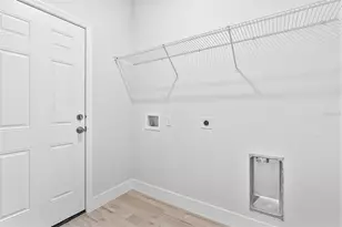 225 Malauka Run N, Ocklawaha, FL 32179 - Photo 29