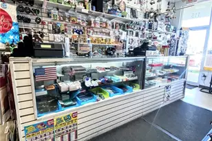 18600 NW 87th Ave, Hialeah, FL 33015 - Photo 5