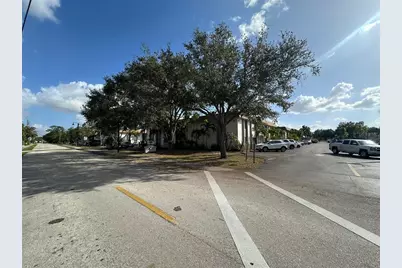 1830 Maravilla Avenue #516, Fort Myers, FL 33901 - Photo 23