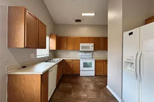 324 Anchovie Ct, Kissimmee, FL 34759 - Photo 7