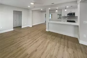 2642 49th Street N, Saint Petersburg, FL 33710 - Photo 13