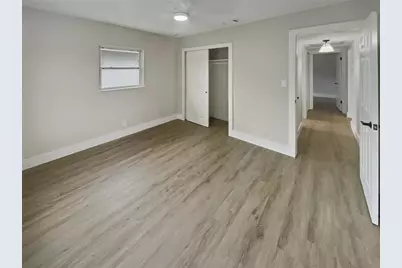 2642 49th Street N, Saint Petersburg, FL 33710 - Photo 5