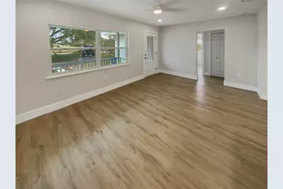 2642 49th Street N, Saint Petersburg, FL 33710 - Photo 3