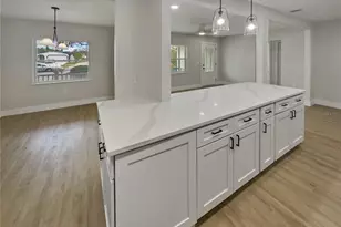 2642 49th Street N, Saint Petersburg, FL 33710 - Photo 17