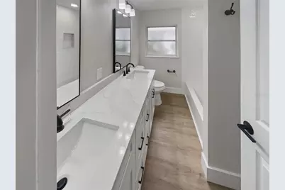 2642 49th Street N, Saint Petersburg, FL 33710 - Photo 25