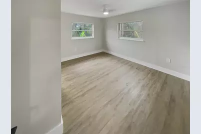 2642 49th Street N, Saint Petersburg, FL 33710 - Photo 21