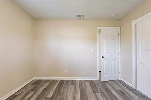 8528 Gold Ridge Cir, Tampa, FL 33619 - Photo 15