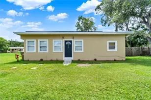 1622 Dolphin Dr, Saint Cloud, FL 34771 - Photo 1