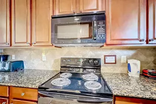 912 Charo Pkwy, Davenport, FL 33897 - Photo 11