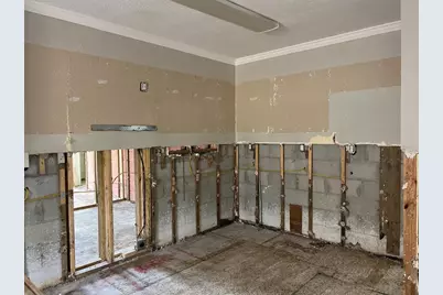 1501 Delaware Avenue NE, Saint Petersburg, FL 33703 - Photo 5