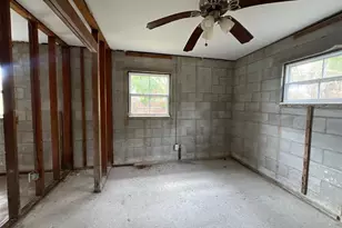 4200 Huntington St NE, Saint Petersburg, FL 33703 - Photo 17