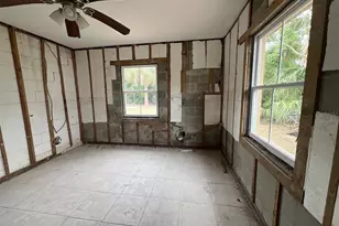 4200 Huntington St NE, Saint Petersburg, FL 33703 - Photo 11