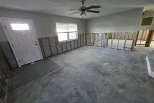 4706 Lansing St NE, Saint Petersburg, FL 33703 - Photo 11