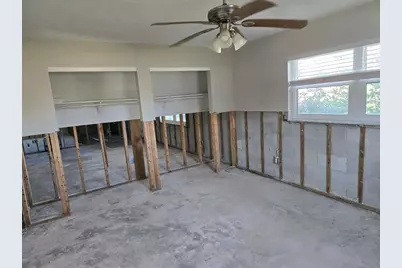 4706 Lansing Street NE, Saint Petersburg, FL 33703 - Photo 3