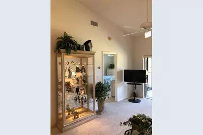 6211 Timber Lake Drive #B4, Sarasota, FL 34243 - Photo 11