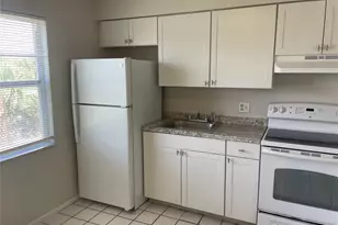 709 Michigan Ct, Saint Cloud, FL 34769 - Photo 11