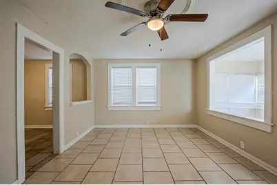 2011 10th Street S, Saint Petersburg, FL 33705 - Photo 3