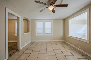 2011 10th St S, Saint Petersburg, FL 33705 - Photo 3