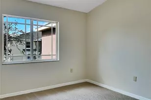 523 Glenn Cross Dr, Ruskin, FL 33570 - Photo 13