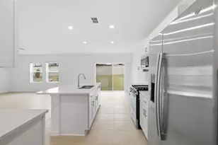 7351 Capstone Dr, Groveland, FL 34736 - Photo 7