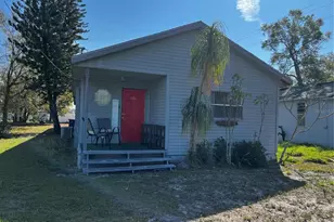 586 N 8th St, Eagle Lake, FL 33839 - Photo 1