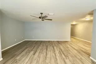 5521 80th St N, Saint Petersburg, FL 33709 - Photo 5