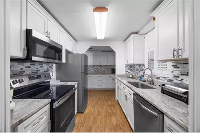 144 E Plantation Boulevard, Lake Mary, FL 32746 - Photo 11