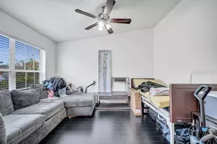 639 Mesilla Dr, Kissimmee, FL 34758 - Photo 5