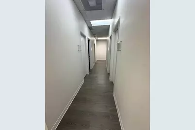 6881 Kingspointe Parkway #11, Orlando, FL 32819 - Photo 15