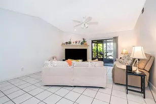 1735 Foxhall Cir, Kissimmee, FL 34741 - Photo 5