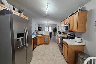 2413 Sandridge Cir, Eustis, FL 32726 - Photo 9