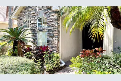 8854 Oak Landings Court, Orlando, FL 32836 - Photo 5