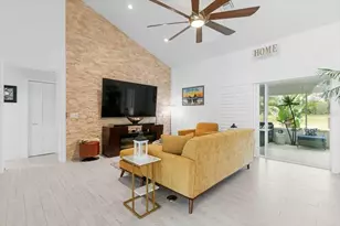 30912 Fairvista Dr, Tavares, FL 32778 - Photo 9