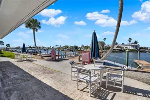 325 N Causeway, New Smyrna Beach, FL 32169 - Photo 25