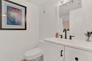 325 N Causeway, New Smyrna Beach, FL 32169 - Photo 17