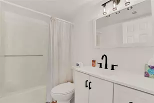 325 N Causeway, New Smyrna Beach, FL 32169 - Photo 15