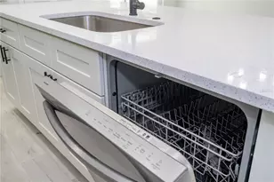 9484 N Pineview Way, Citrus Springs, FL 34434 - Photo 23